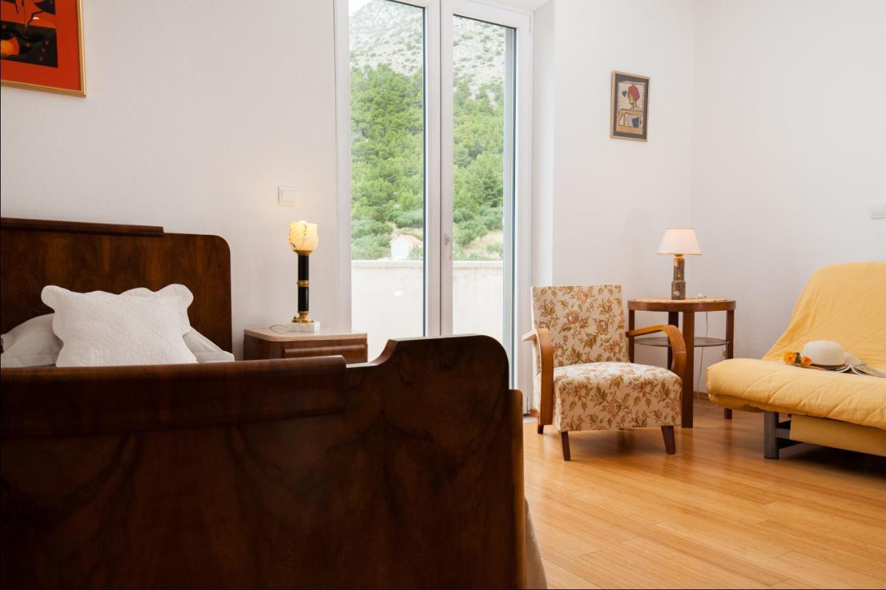 Villa Franka With Swimming Pool Бол Екстериор снимка