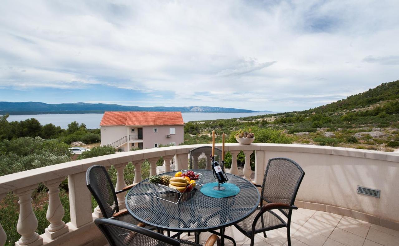 Villa Franka With Swimming Pool Бол Екстериор снимка
