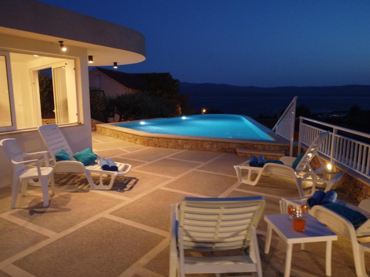Villa Franka With Swimming Pool Бол Екстериор снимка