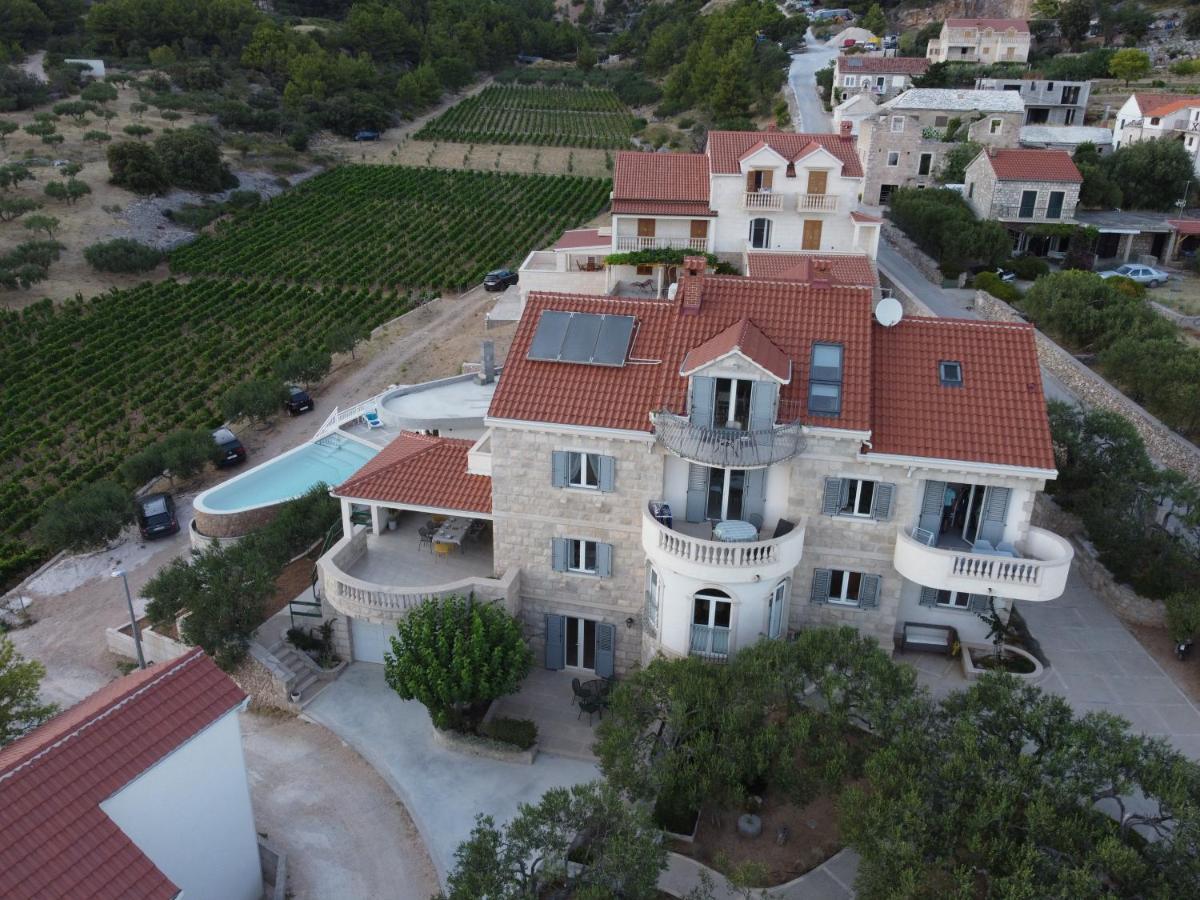 Villa Franka With Swimming Pool Бол Екстериор снимка