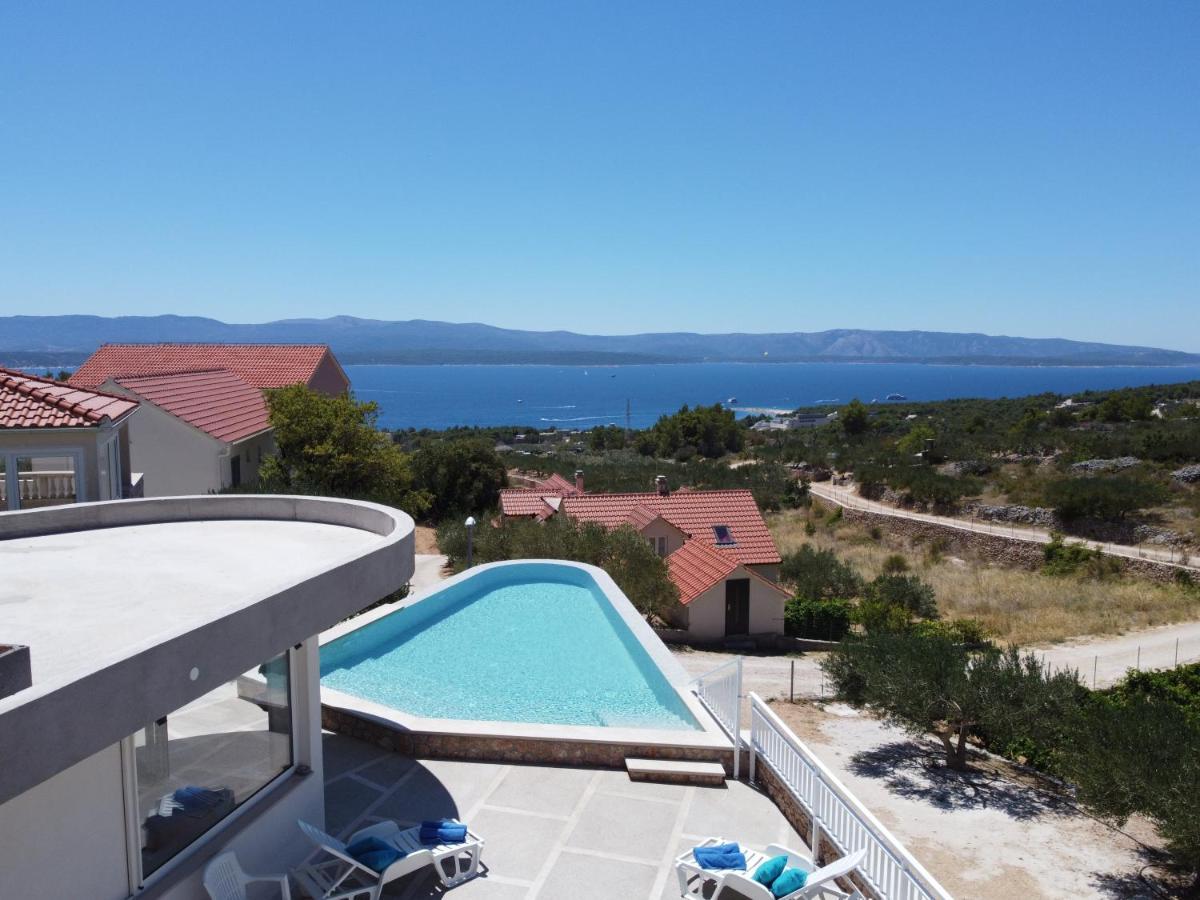 Villa Franka With Swimming Pool Бол Екстериор снимка