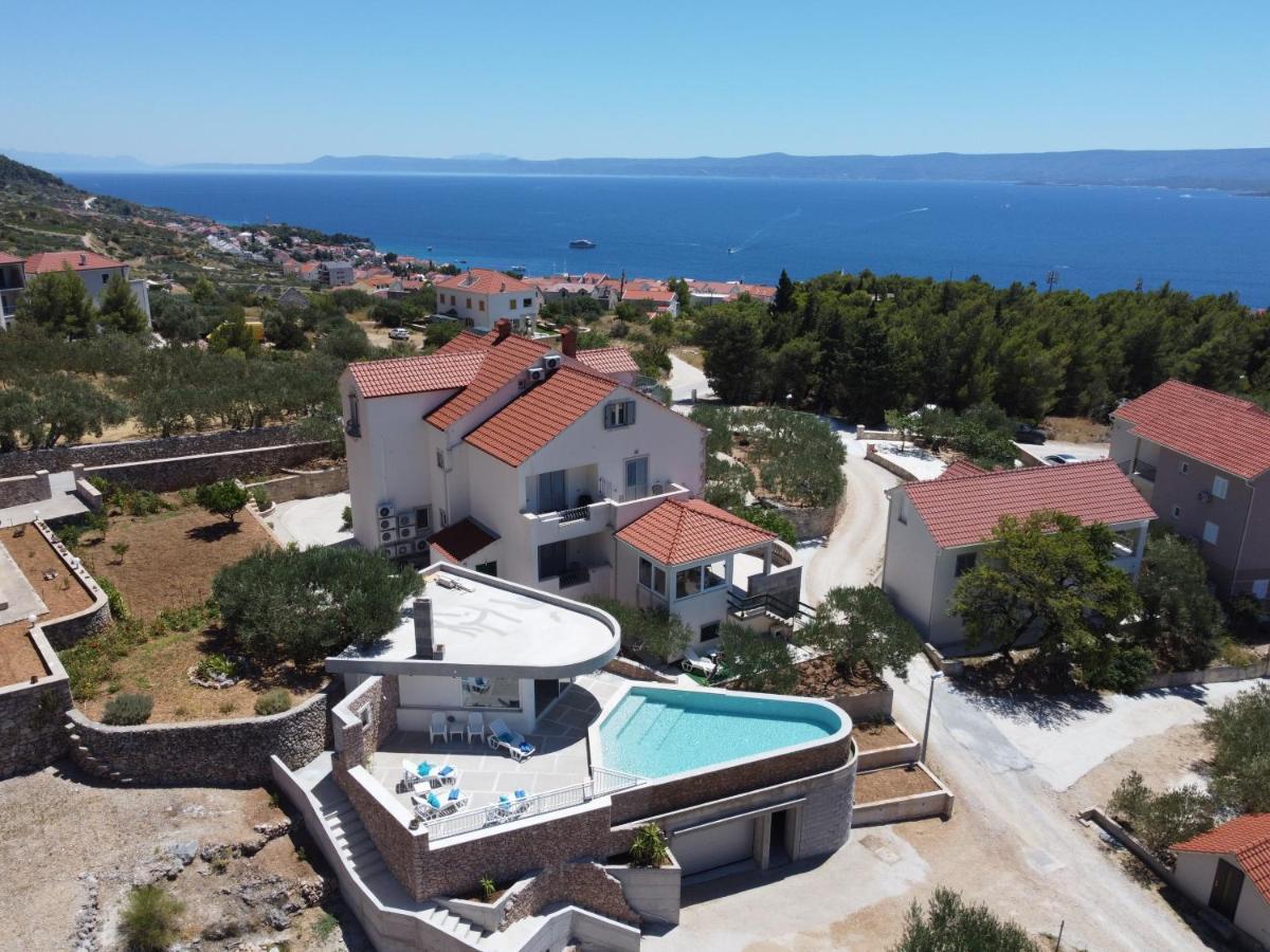 Villa Franka With Swimming Pool Бол Екстериор снимка