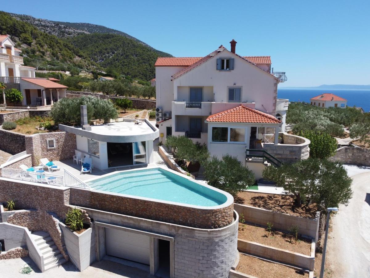 Villa Franka With Swimming Pool Бол Екстериор снимка